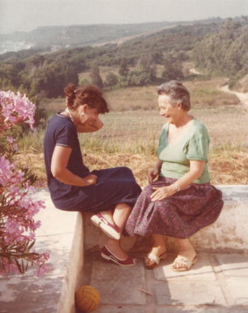 Με την συγγραφέα Γαλάτεια Σαράντη 1982